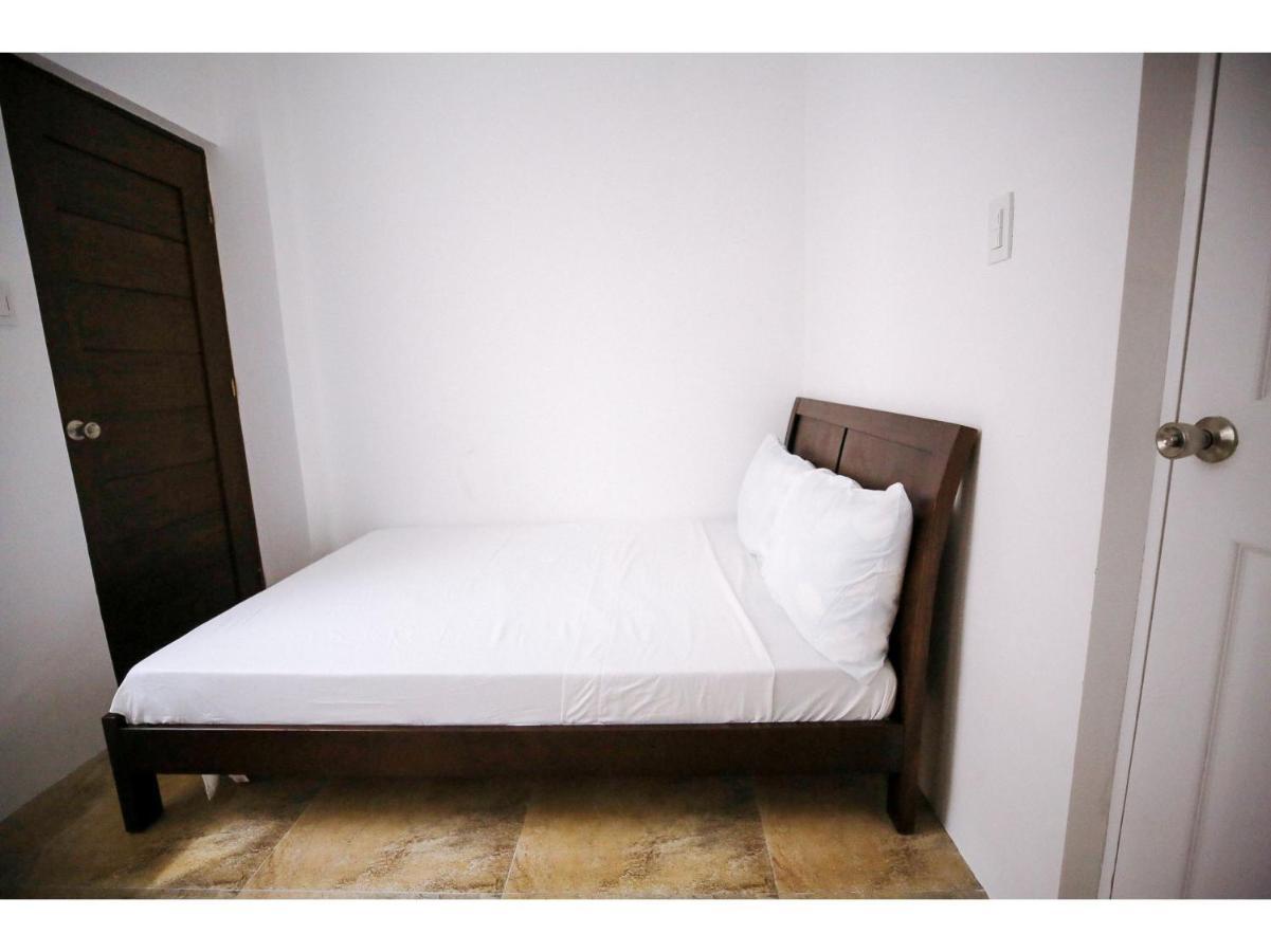 Oyo 789 Abn Residences Баколод Екстериор снимка